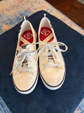 Sperry Women’s Cream Canvas Lace-Up Sneakers with Navy Trim